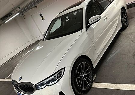 BMW 320i Sport Line Automatik Sport Line