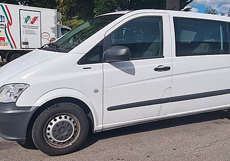 Mercedes-Benz Vito Kombi 116 CDI extralang Rollstuhl, 9. Sitze