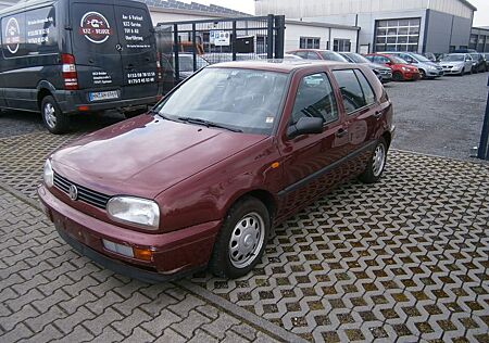 VW Golf Volkswagen 3 1.6 55 KW *original Kilometer*