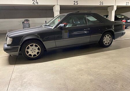 Mercedes-Benz 300 CE 24V