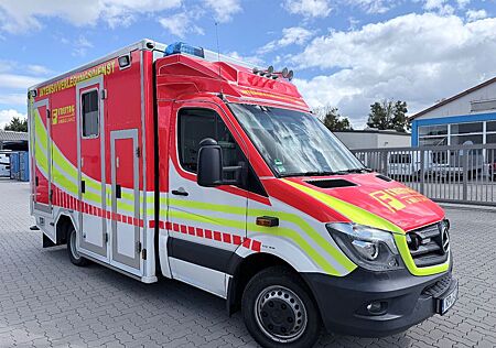 Mercedes-Benz Sprinter Rettungswagen RTW/Krankenwagen KTW