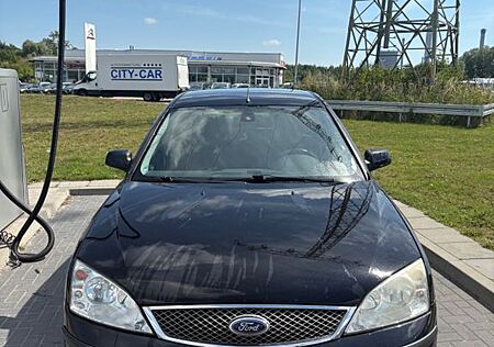 Ford Mondeo 1,8 92 kW Ghia Ghia