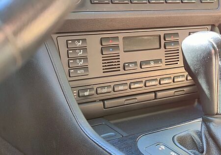 BMW 523i Individual M-Paket Massage Doppelverglasung