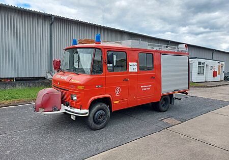 Mercedes-Benz Sprinter 608D, LF 8 Feuerwehr, Düdo, Partyliner, Event