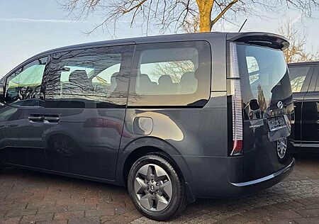 Hyundai Staria Trend 2WD 9 Sitzer Anhängerkupplung