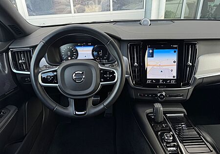 Volvo V90 AWD R DESIGN Recharge Plug-In Hybrid *BOWERS