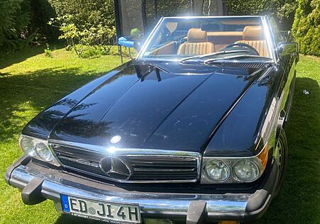 Mercedes-Benz SL 560