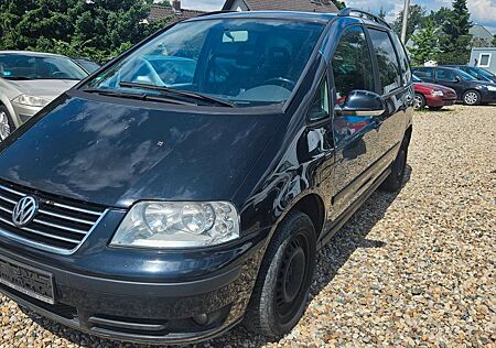 VW Sharan Volkswagen 2.0TDI Highline
