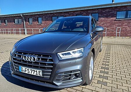 Audi Q5 SH-gepflegter 55 TFSI e S tronic quattro 1a