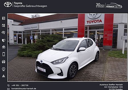 Toyota Yaris Hybrid 1.5 Team D +TSS+SHZG+RFK+MyT+