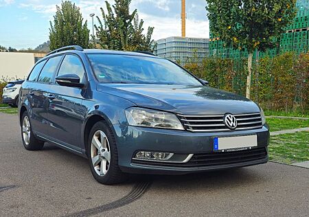 VW Passat Variant Volkswagen 1.6 TDI Comfortline BMotion T...