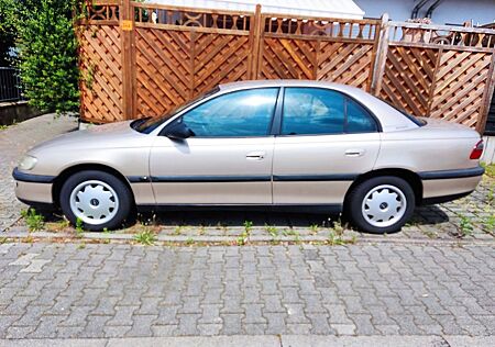 Opel Omega B 2.0 16V CD