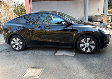Tesla Model Y Long Range Dual Motor AWD Long Range