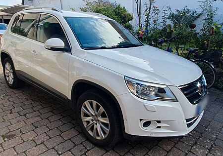 VW Tiguan Volkswagen 2.0 TDI Automatik 4MOTION Sport & Sty...