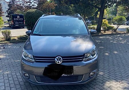 VW Touran Volkswagen 1.6 TDI DSG Trendline 8-fach bereift