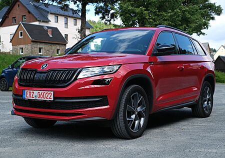Skoda Kodiaq 2.0 TSI DSG 4x4 SPORTLINE AHK STHZ VC uvm