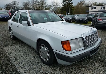 Mercedes-Benz E 230 W124 Automatik Limousine TÜV/AU NEU