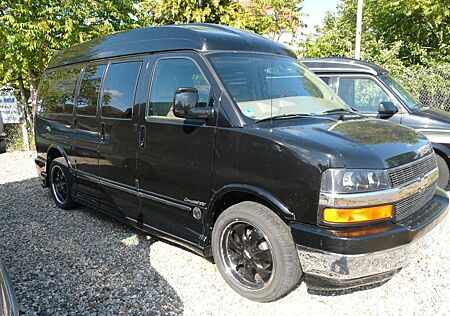 Chevrolet Chevy Van Explorer LTD Doppeltüren nur 60.000km