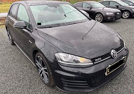 VW Golf Volkswagen VII Lim. GTD*SPORT&SOUND*DYNAUDIO*PANO*CAM