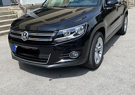 VW Tiguan Volkswagen 2.0 TDI DSG 4MOTION