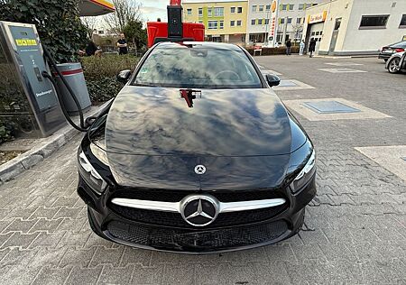 Mercedes-Benz A 200 -