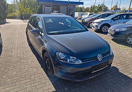 VW Golf Volkswagen VII Lim. Trendline BMT