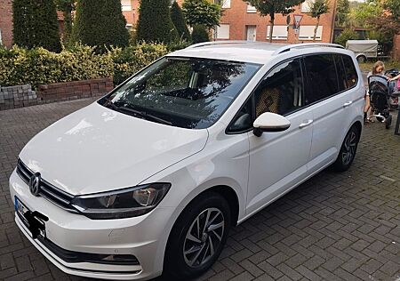 VW Touran Volkswagen 1.6 TDI SCR SOUND BMT SOUND