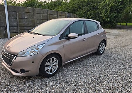 Peugeot 208 1.2 Active 82 AUTOMATIC