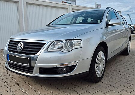 VW Passat Variant Volkswagen 1.6 FSI Trendline Variant Tre...