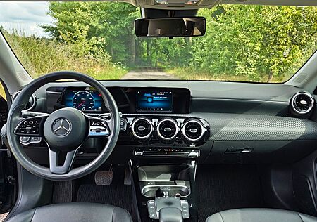 Mercedes-Benz CLA 200 Shooting Brake CLA 200 d DCT Shootin...