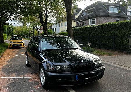 BMW 318i E46 | 12/1998 | CarPlay | TÜV & Service