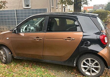 Smart ForFour 1.0 52kW edition blackbuster edition...