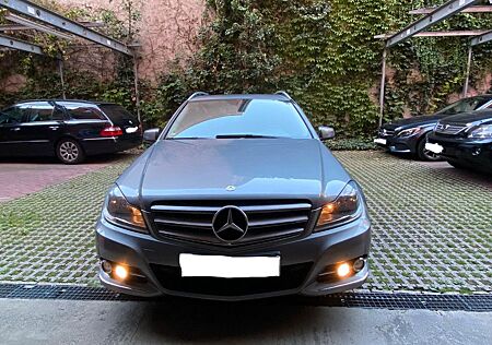 Mercedes-Benz 200