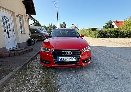 Audi A3 2.0 TDI S tronic Ambiente Sportback Ambiente