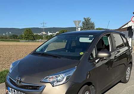 Toyota Verso-S 1,33-l-Dual-VVT -i
