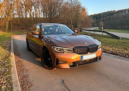 BMW 320d Sport AHK Digital Pano Laser Scheckh. 8Fach
