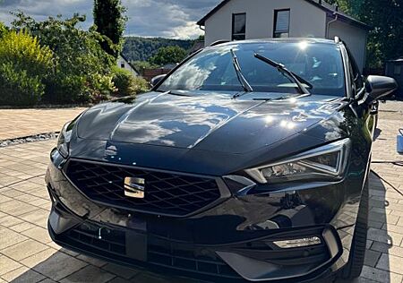 Seat Leon FR 1.4 e-HYBRID DSG | AHK | Pano | ACC