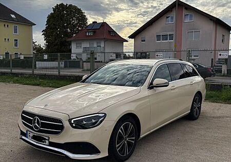 Mercedes-Benz E 220 d T Autom. - Taxi