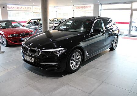 BMW 530dT SPORTPAKET LEDER NAVI LED PANORAMA AHK