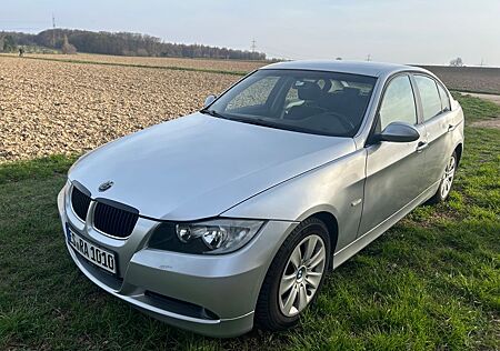 BMW 318d -