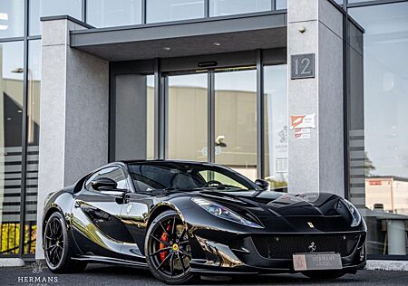 Ferrari 812 V12 Superfast HELE / Warranty / Passenger/ C