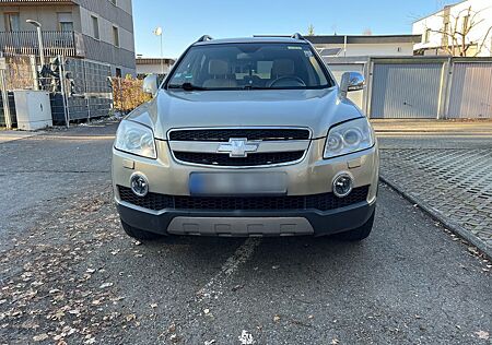 Chevrolet Captiva 3.2 LT 4WD 7-Sitzer LT