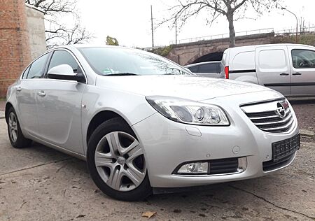 Opel Insignia 1.8 Edition