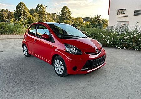 Toyota Aygo (X) Aygo (X) 1,0-l-VVT-i -