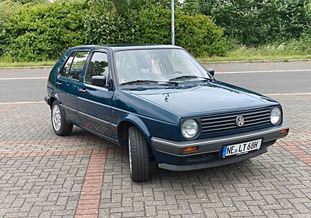 VW Golf Volkswagen 2 CL Top Zustand 44tkm kein Rost