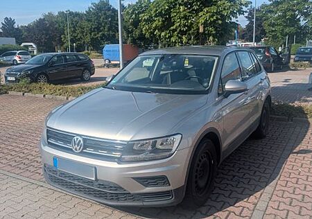 VW Tiguan Volkswagen Top Zustand | 1 Vorbesitzer