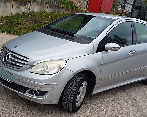 Mercedes-Benz B 170 -