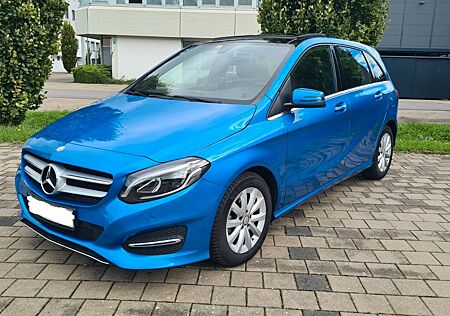 Mercedes-Benz B 180 Cdi Automatik*Navi*LED*Leder*Pano*BT