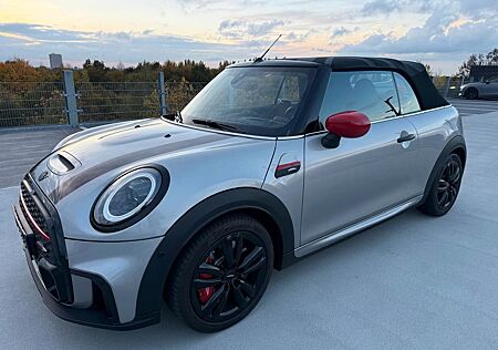 Mini John Cooper Works Cabrio Essential Trim