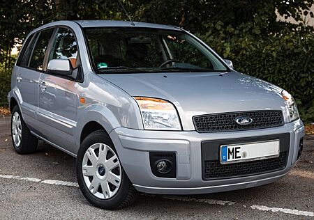 Ford Fusion 1,4 16V - Rentnerfahrzeug - nur 46.600 km